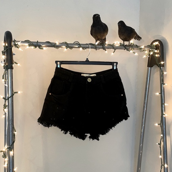 ✨Black Shorts✨ - Picture 3 of 12